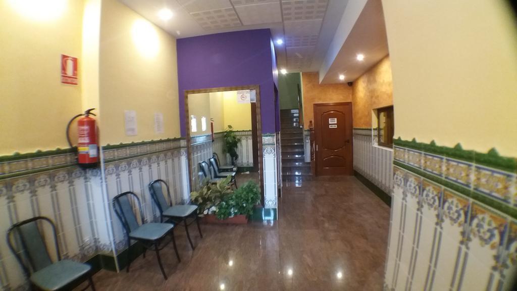 Hostal Venecia II Monzón Zewnętrze zdjęcie