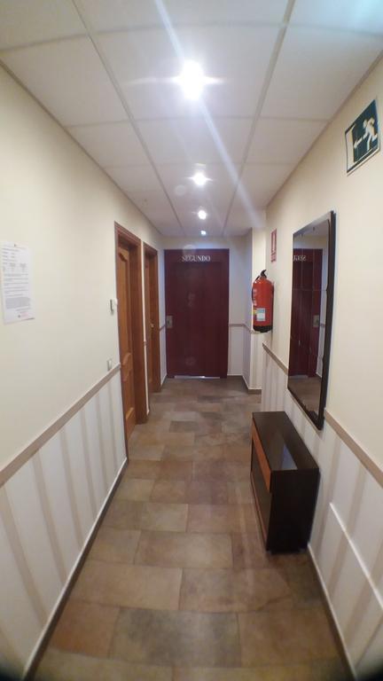 Hostal Venecia II Monzón Zewnętrze zdjęcie