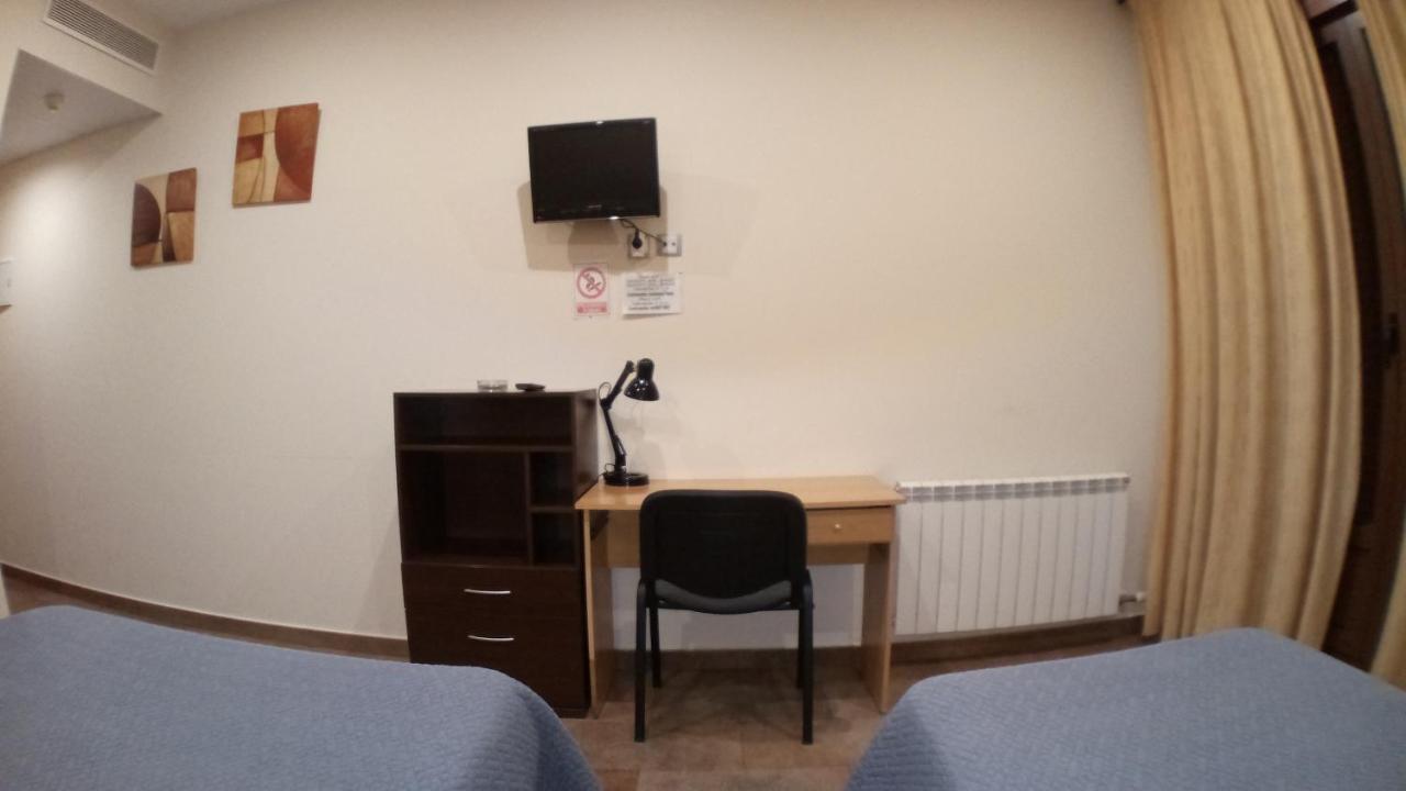 Hostal Venecia II Monzón Zewnętrze zdjęcie