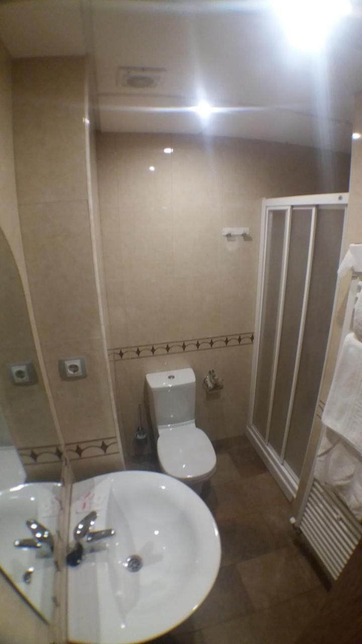 Hostal Venecia II Monzón Zewnętrze zdjęcie